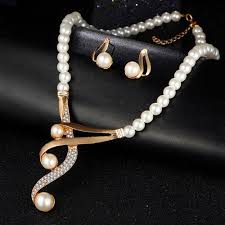 Pearl necklace